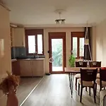 Apartment Deniz Manzarali Muestakil Ev Aybalik