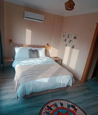 Deniz Manzarali Muestakil Ev Aybalik Apartman Ayvalı
