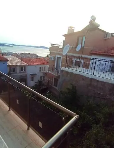 Deniz Manzarali Muestakil Ev Aybalik * Ayvalı